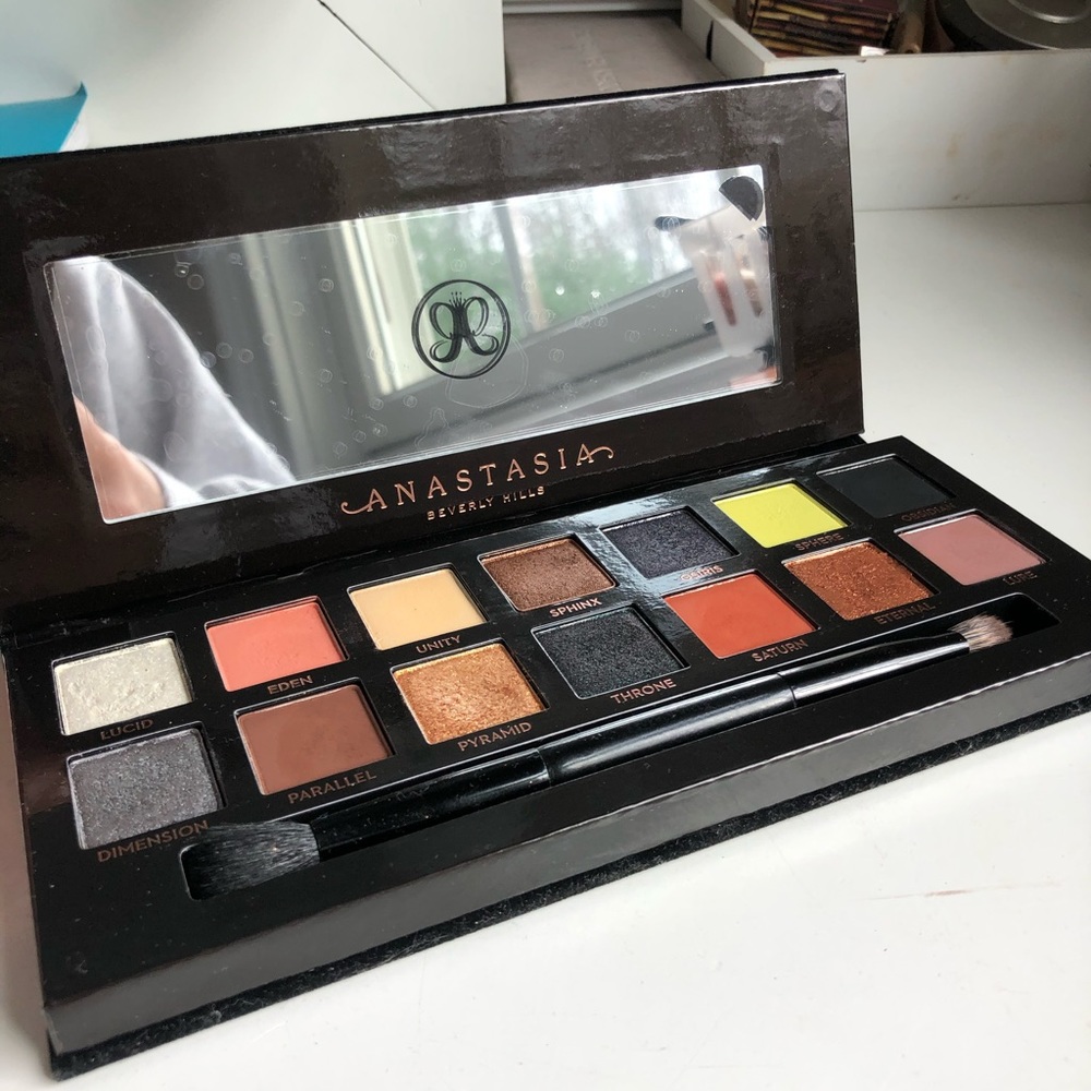 ABH Prism Eyeshadow Palette